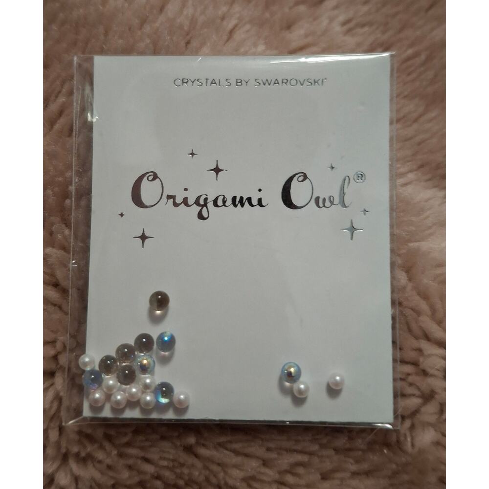 Authentic Origami Owl Bubbles w/ Pearls Stardust Crystals by Swarovski - CH8113